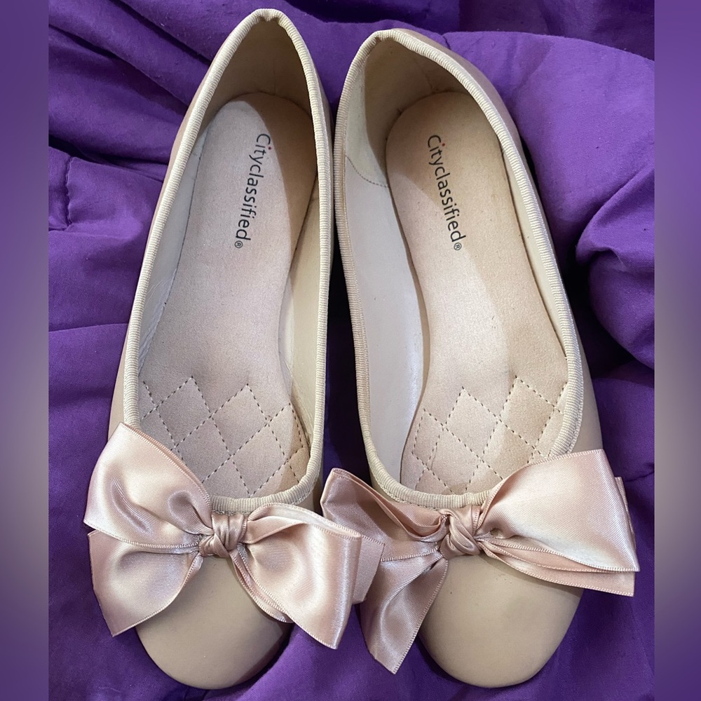 Nude pinkish ballet flats with big coquette bow balletcore